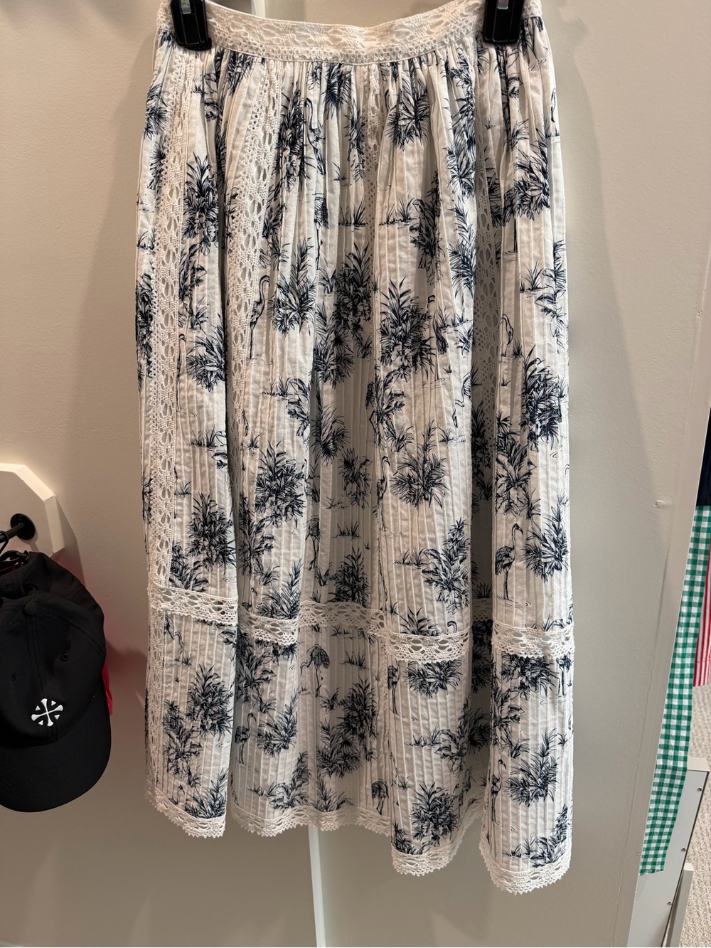 HUNTER BELL White Midi Skirt with Navy Floral Print - Picture 3 of 3